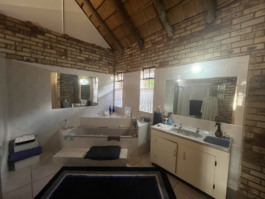 4 Bedroom Property for Sale in Potchefstroom Rural North West